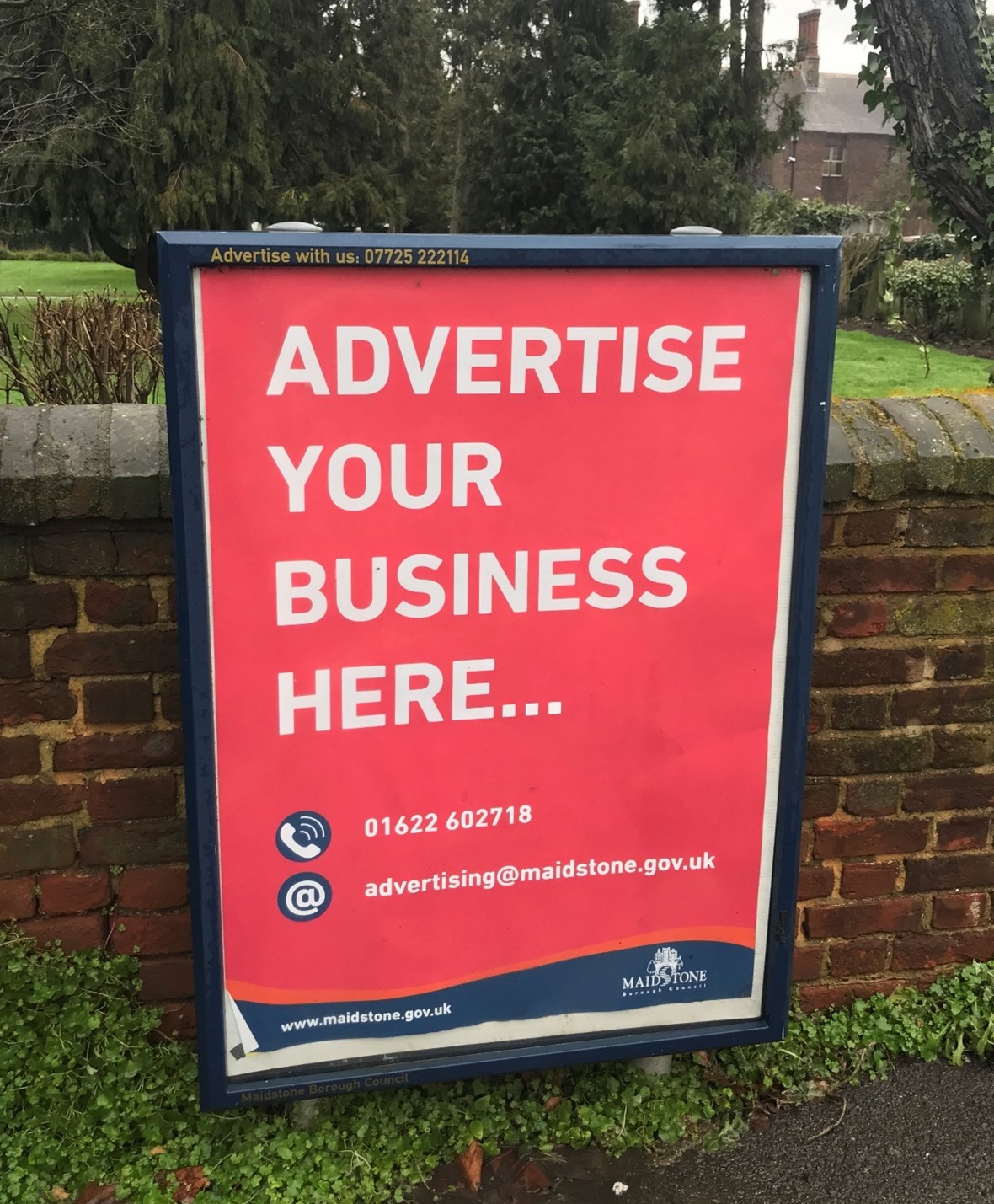 A poster with text to indicate how an advert would display